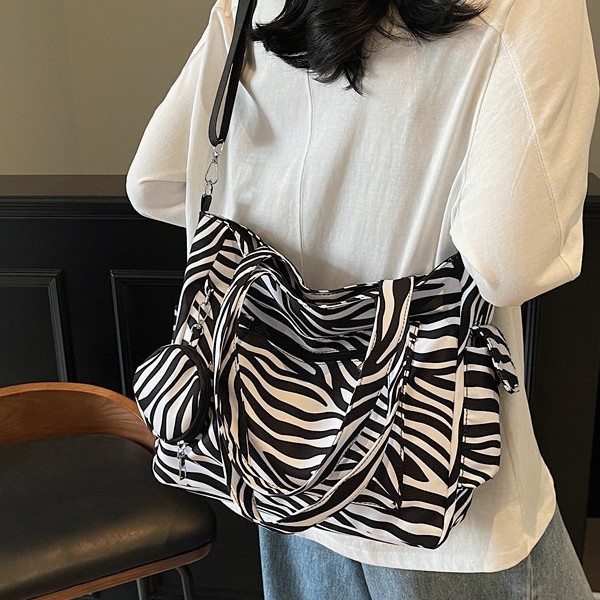 Fashion Women's Bag 2025 New Tote bag with leopard print and animal print, large-capacity single-shoulder hand-carry canvas shopping bag Specification drawing