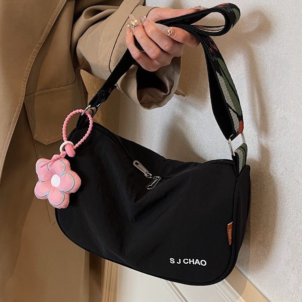 Casual crossbody large-capacity bag for women, 2024 new style shoulder strap fashionable underarm bag, trendy and versatile single-shoulder bag Specification drawing