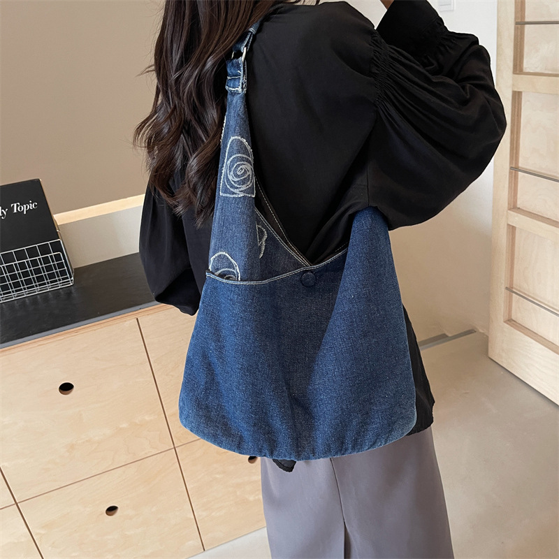 Rose patchwork denim canvas bag for women, 2024 new large-capacity tote bag for commuting to school, casual underarm bag details Picture