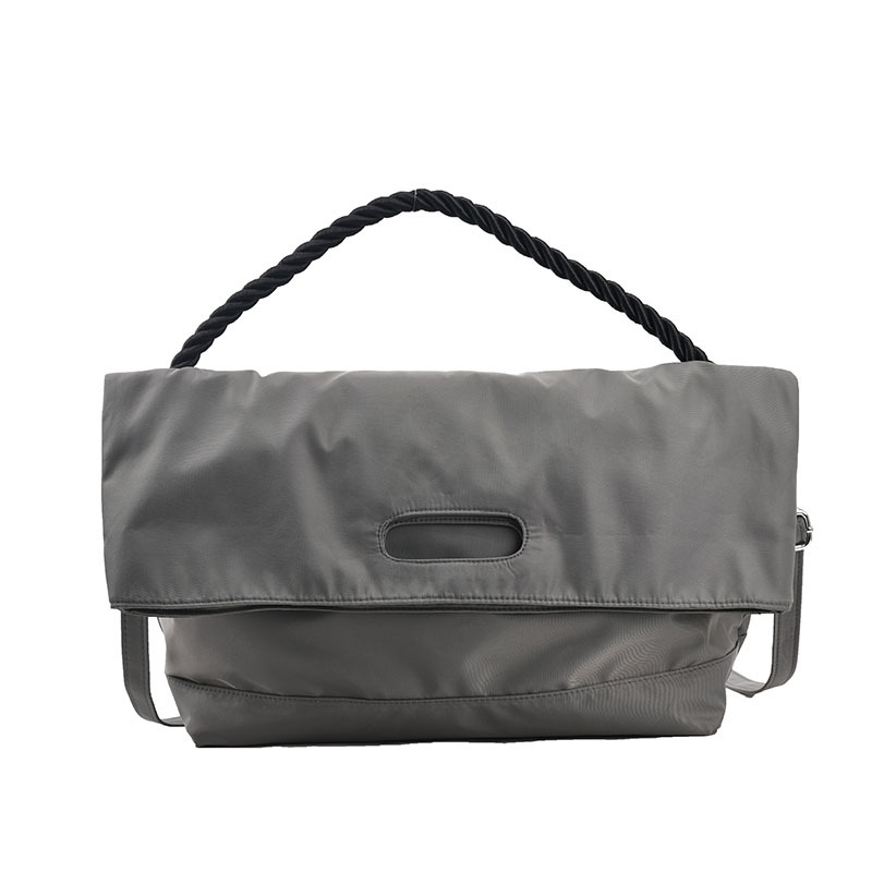 Bag Girl's 2021 new trendy and individualistic single-shoulder bag, casual nylon Hong Kong-style travel bag, large capacity and simple crossbody bag Item Picture