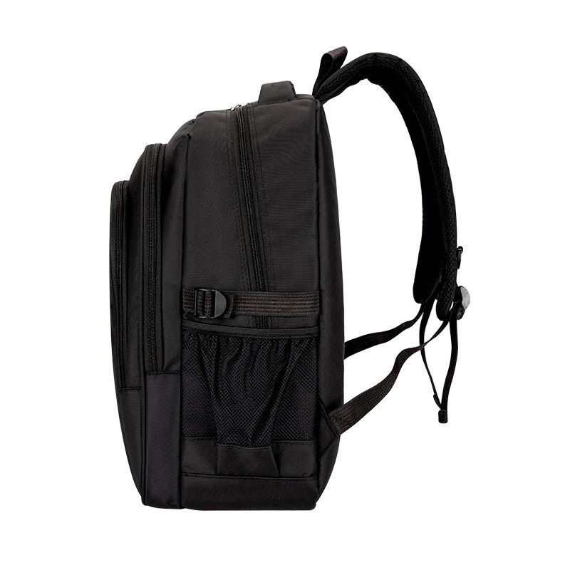 Customized cross-border men's business backpacks for commuting, business trips, short trips, and computer bags. Logos can be printed on both shoulders Application Scenario