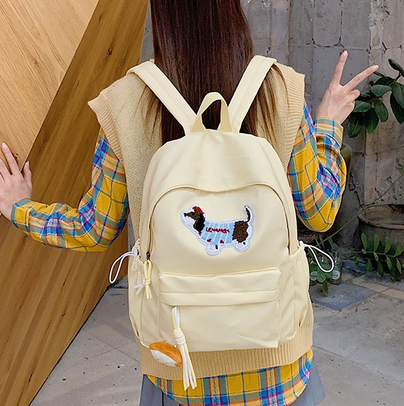 Cute and fresh student backpack, sweet and large-capacity junior high school backpack, simple and casual travel backpack for girls full figure