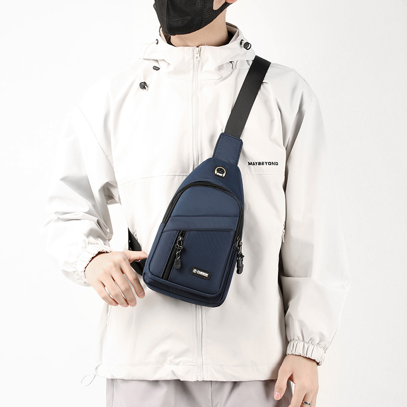 New fashionable and casual chest bag for men, water-resistant crossbody bag, large-capacity, high-end multi-layer backpack for outdoor travel details Picture