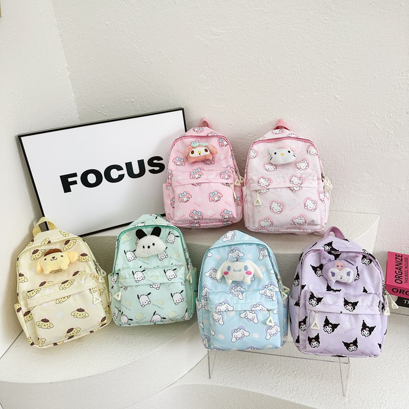 Cross-border Japanese-style cartoon boys' and girls' backpacks are cute and fun. Student schoolbags are stylish and printed travel small backpacks full figure