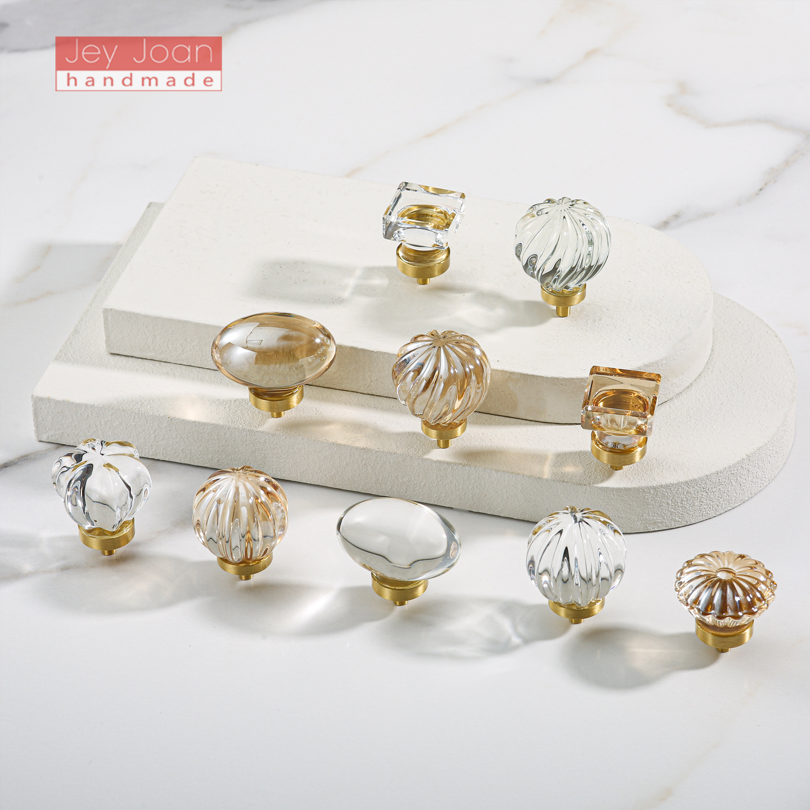 The manufacturer supplies crystal handles, brass pigeon egg drawers, cabinet door handles, transparent wardrobe door handles for wholesale Specification drawing