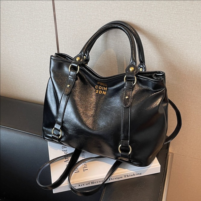 Korean-style high-end women's backpack handbag, 2025 new fashion crossbody bag, large-capacity commuter tote bag full figure