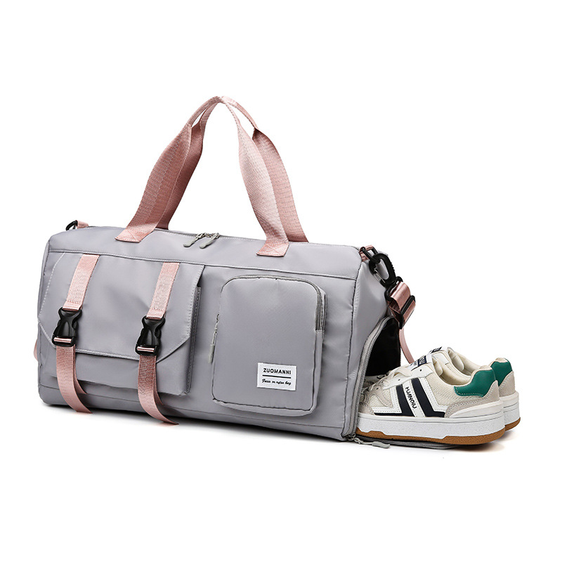 New travel bag, large-capacity multi-functional single-shoulder sports and fitness bag, independent shoe compartment, simple handbag, crossbody bag Application Scenario
