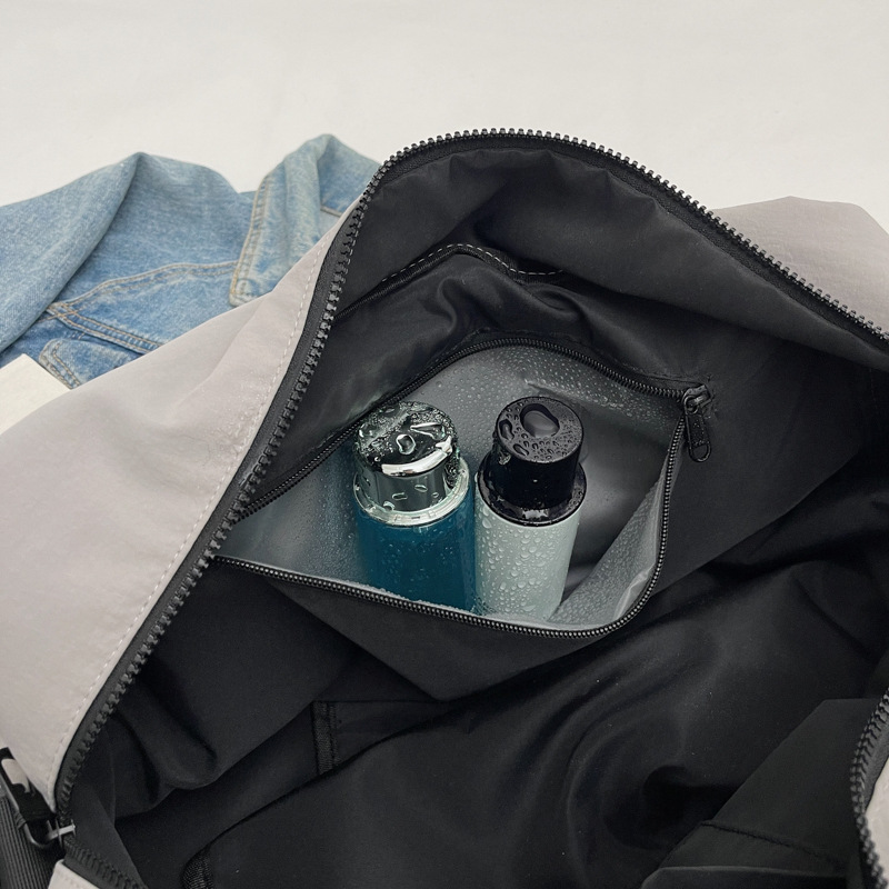 Lightweight and large-capacity hand-held luggage bag with dry and wet separation, simple sports and fitness bag, multi-functional and expandable travel bag Specification drawing