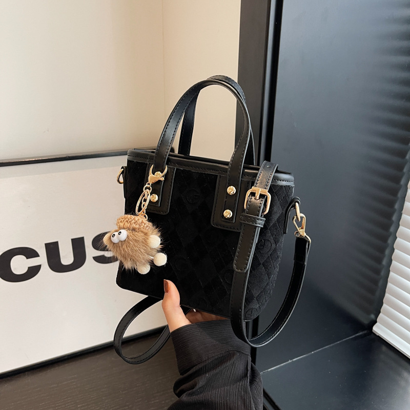 Fashionable and versatile hand-held bucket bag for women, 2025 new retro and high-end style single-shoulder bag, casual commuting crossbody bag details Picture