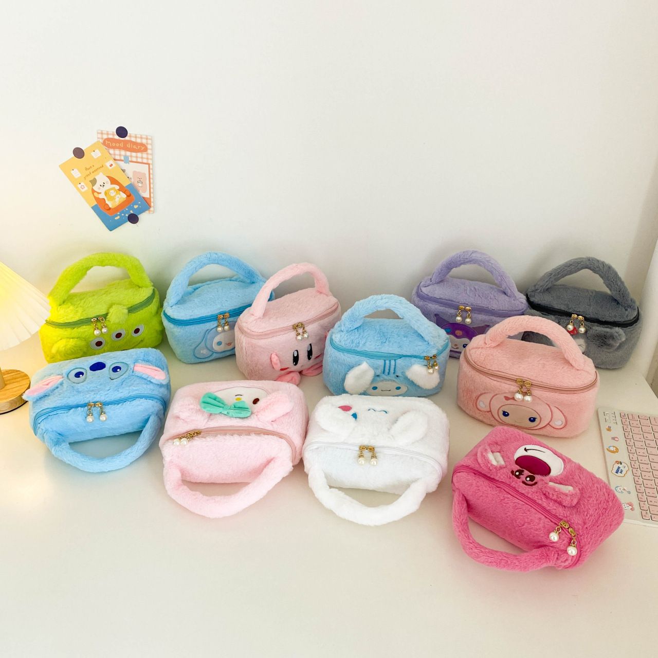 Yugui Dog Series Soft and cute handbag Storage Bag 2023 New Style claw doll Girls Gift Throwing Bag Direct sale full figure