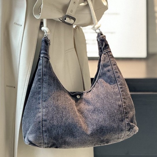 High-end denim tote bag for women, new summer 2025, niche casual commuting underarm bag, crossbody single-shoulder bag details Picture