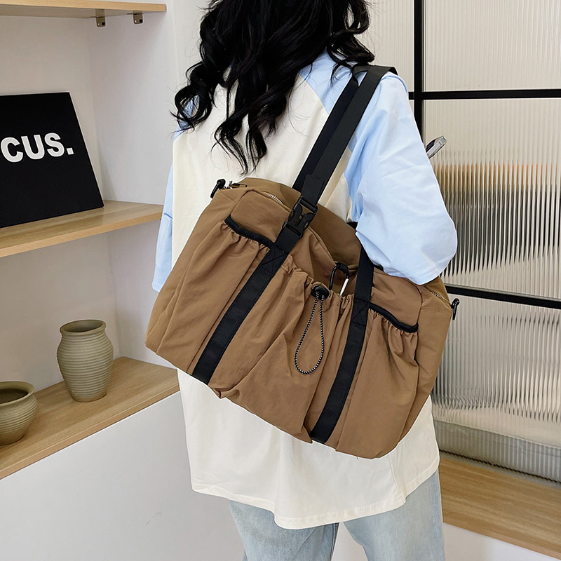 Korean laid-back style single-shoulder underarm bag outdoor casual sports handbag, large-capacity Japanese-style lightweight crossbody women's bag full figure
