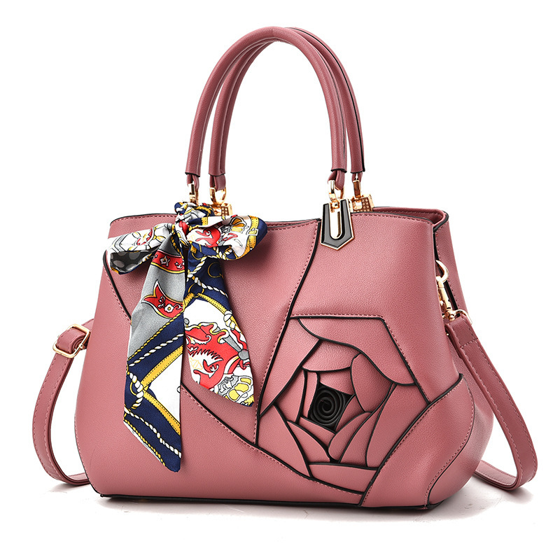 Cross-border foreign trade women's bag 2022 New style Trendy middle-aged mom, elegant, simple and fashionable single-shoulder crossbody handbag Specification drawing