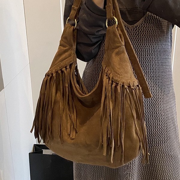 The 2025 new style of European and American tassel bag, trendy retro and unique saddle bag, single-shoulder bag, women's bag, casual and versatile crossbody bag Specification drawing