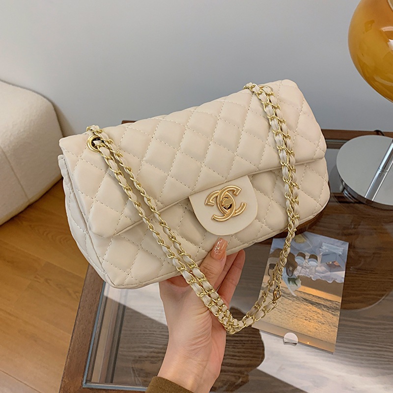 New cross-border women's bag 2023 New simple and fashionable diamond-shaped small chanel-style single-shoulder crossbody bag Small square bag full figure