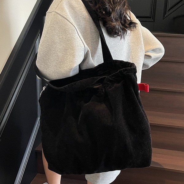 2025 Corduroy new Korean version large-capacity twill commuter casual and simple hand-held shoulder and underarm bag for women details Picture