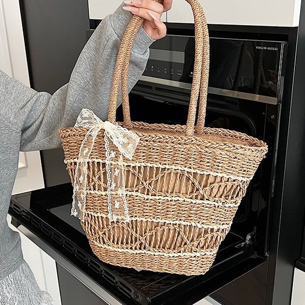 Handbag for girls, high appearance level, vacation style travel single-shoulder tote bag, large capacity, fashionable grass woven vegetable basket bag details Picture