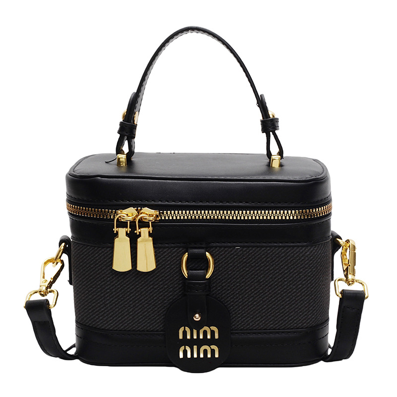 Retro trend versatile hand-held box bag 2025 New style trendy and fashionable casual shoulder bag, high-end crossbody bag Item Picture