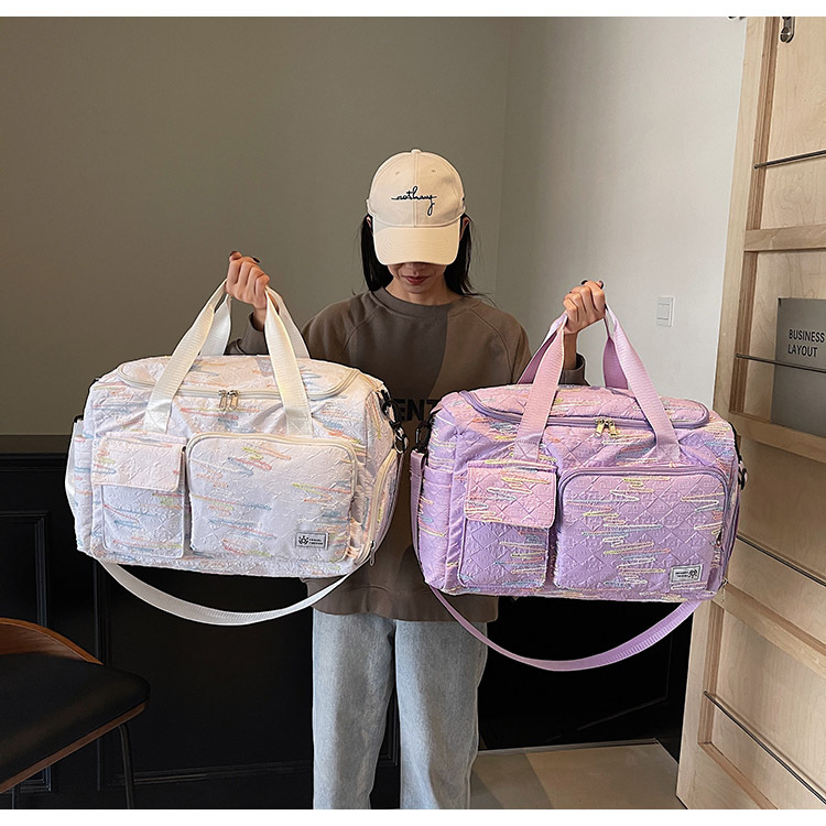 New large-capacity travel bag, lightweight hand-held dry and wet separation sports and fitness bag, independent shoe compartment storage luggage bag full figure