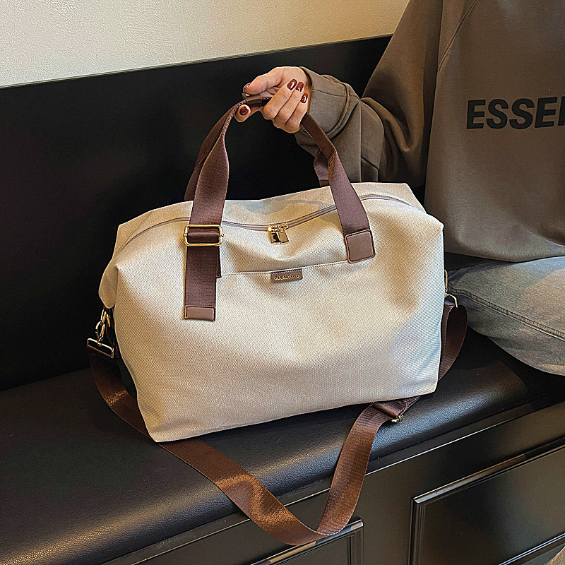 Cross-border business trip bag, short-distance large-capacity dry and wet separation handbag, fashionable and simple yoga storage fitness bag full figure