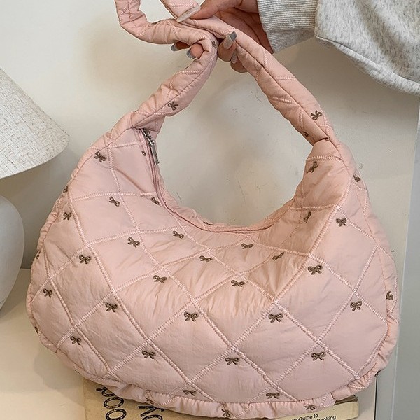 A fresh and light bow commuter tote bag with a laid-back style for women, a new autumn and winter bag, a single-shoulder crossbody bag, and an underarm bag Specification drawing