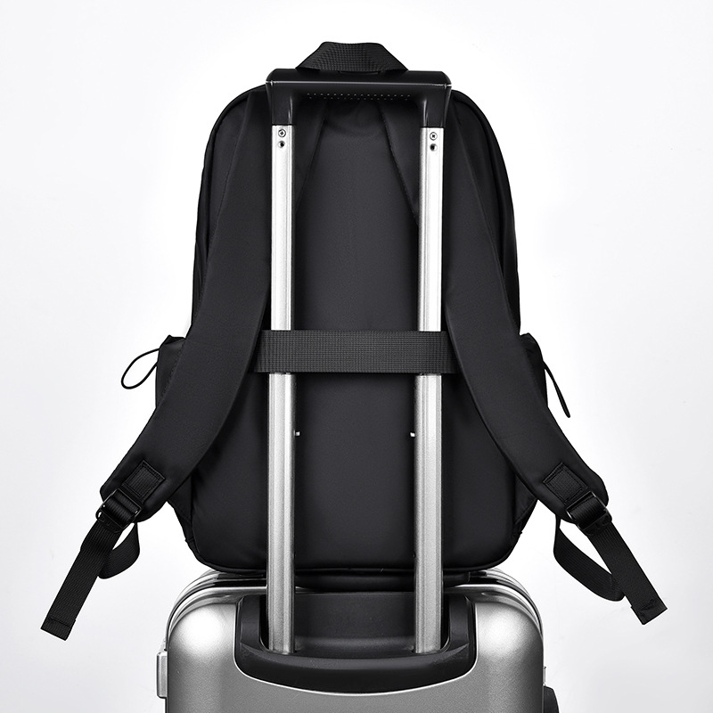 Wholesale of student backpacks, men's and women's casual business computer backpacks, fashionable and trendy large-capacity travel backpacks Application Scenario