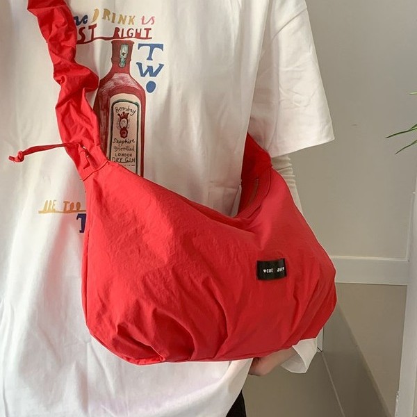 New fashionable large-capacity college-style single-shoulder bag, zipper pleated bag, tote bag, single-shoulder bag, sewing thread handbag Application Scenario