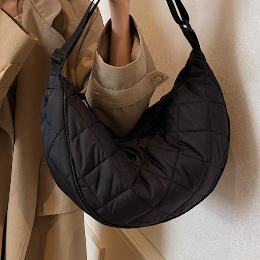 Popular autumn and winter new single-shoulder underarm bag, high-end pleated single-shoulder bag, diamond-patterned niche retro single-shoulder crossbody bag Specification drawing