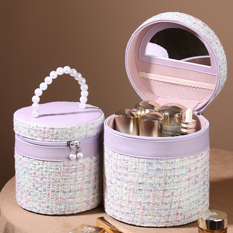Factory direct sales, popular makeup box, large-capacity cosmetics storage box, portable and hand-held souvenir, home makeup bag full figure