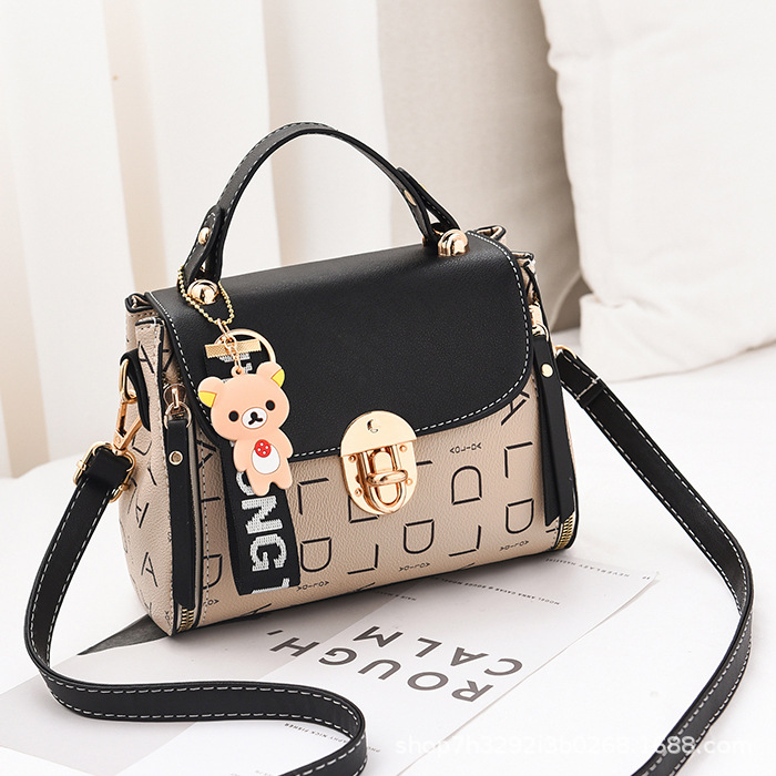 Small bag Women's 2024 Spring/Summer new fairy handbag, fashionable and popular single-shoulder crossbody small square bag, one-piece consignment Item Picture