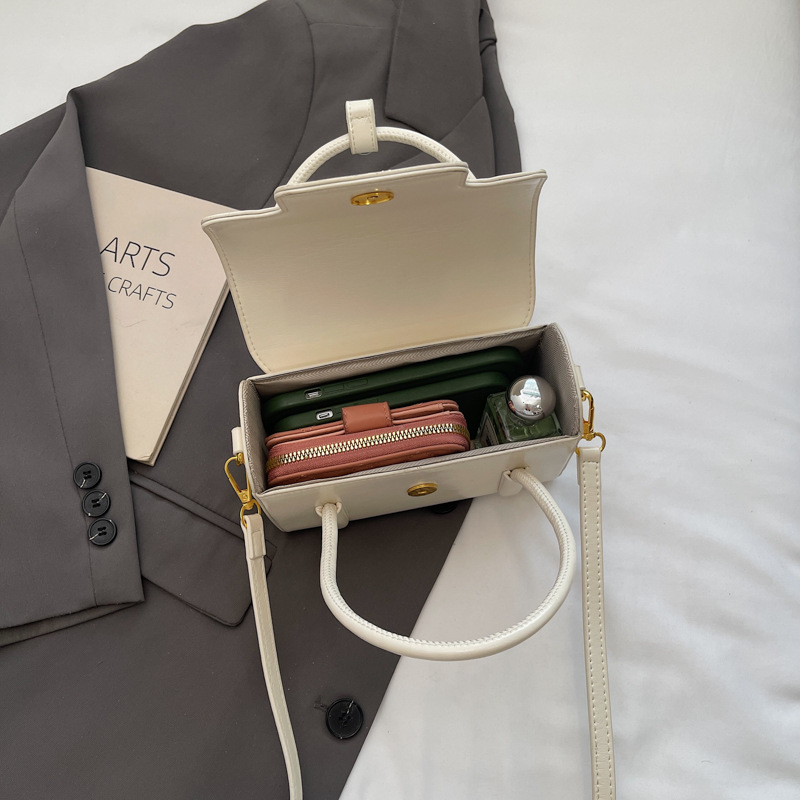 Cross-border high-end versatile handbag, women's 2025 summer versatile crossbody bag, casual and simple single-shoulder bag, small square bag Item Picture