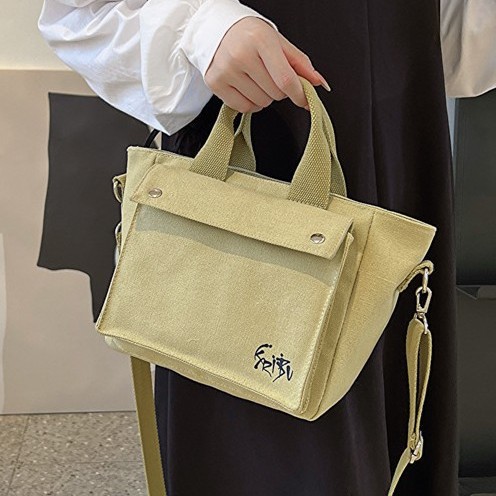New canvas bags, crossbody chanel-style single-shoulder bags, hand-held tote bags, and Korean-style ethnic sporty and fashionable commuting bags details Picture