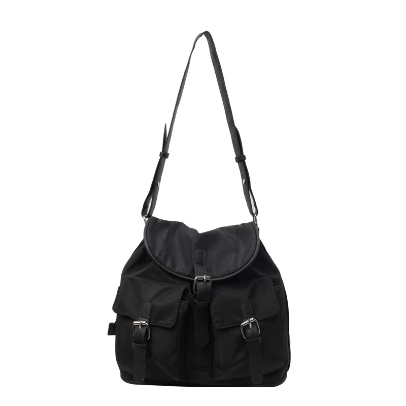 Korean lightweight and simple single-shoulder bag for women 2024 new outdoor travel handbag with multiple pockets and large capacity underarm bag Item Picture