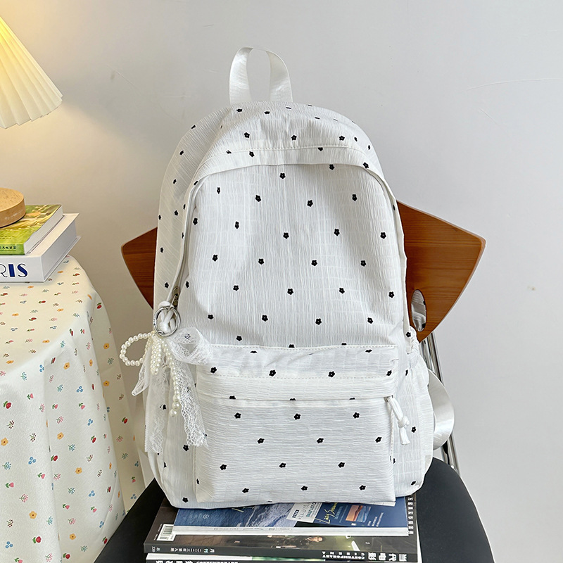 A new, lightweight and durable Japanese-style floral mini backpack that is versatile and suitable for college students Specification drawing