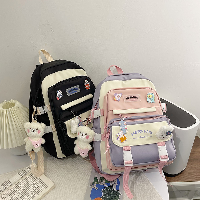 A large-capacity schoolbag for girls, a simple and casual backpack for high school students, and a color-blocking backpack for girls in grades 4 to 6 of primary school full figure