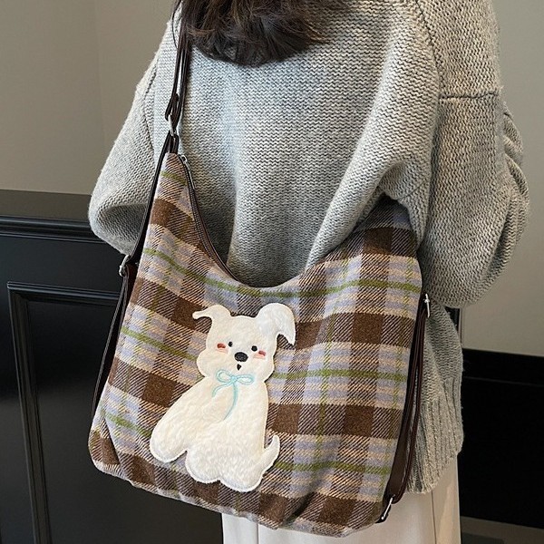 Checkered ins girl checkered puppy tote bag, dirt-resistant autumn and winter single-shoulder bag, casual backpack, internet-famous fabric bag full figure