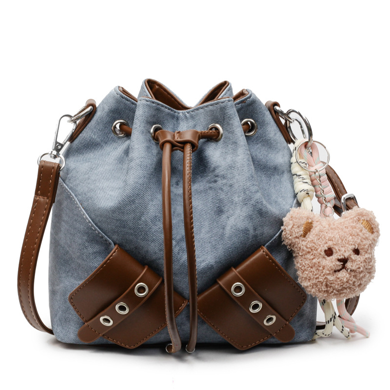 Fashionable and retro bucket bag for women, 2025 new style, trendy design sense, niche backpack, large-capacity women's single-shoulder bag Item Picture