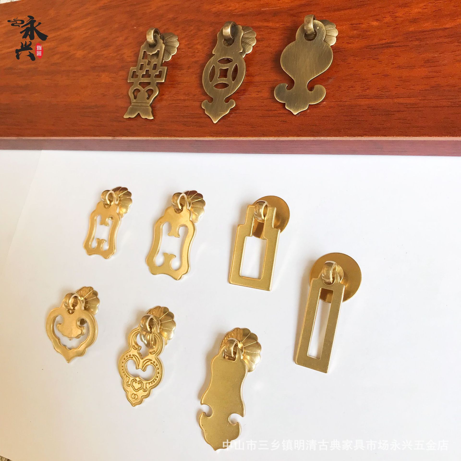 Brass handle, Chinese single-hole copper handle, wardrobe cabinet door small handle, retro bookcase desk drawer copper handle details Picture