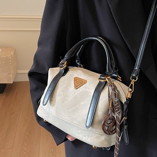 Autumn and winter retro hand-held small bag for women, 2024 new style fashionable oil-wax leather pillow bag, versatile single-shoulder crossbody bag Specification drawing
