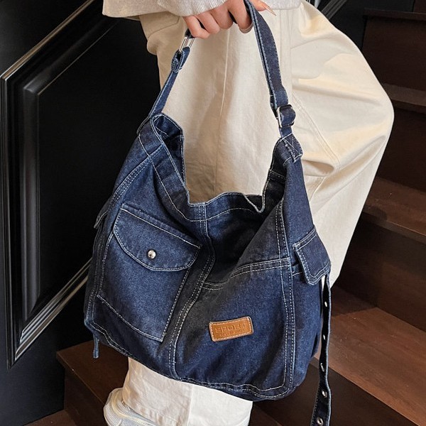 Denim single-shoulder bag for women 2025 new style, fashionable and versatile commuting bag, multi-functional large capacity crossbody bag Specification drawing