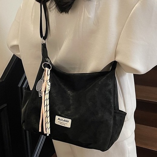 Cross-border niche candy-colored lightweight pleated shoulder strap tote bag for women, new summer large-capacity single-shoulder crossbody bag details Picture