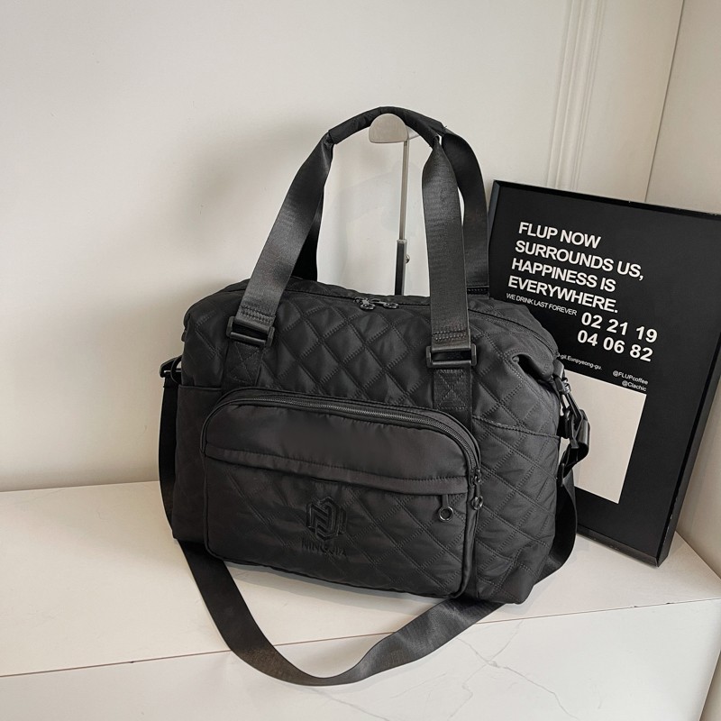 Cross-border leisure travel large handbag for women, lightweight Korean-style crossbody fitness bag, large-capacity dry and wet separation luggage bag Specification drawing