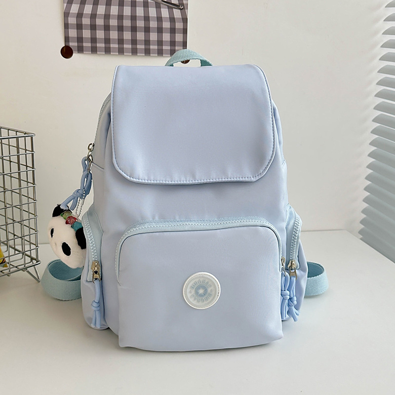 A new high-appearation-level backpack with a large capacity for casual use, a lightweight and lightweight schoolbag for primary school students, and a children's travel and study tour Specification drawing