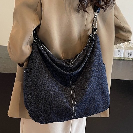 New single-shoulder versatile tote bag, denim laid-back large-capacity bag, new school-style underarm bag for autumn and winter Specification drawing