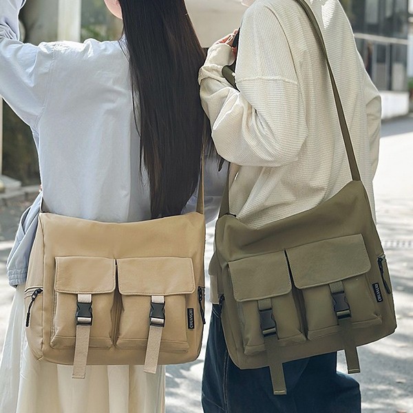 Lightweight bag for women, Spring/Summer 2025 new Korean style trendy large-capacity messenger bag, versatile single-shoulder bag for students' classes full figure