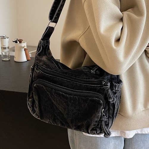 New versatile crossbody bag, autumn and winter retro denim multi-shoulder bag, casual, lightweight and large-capacity bag full figure