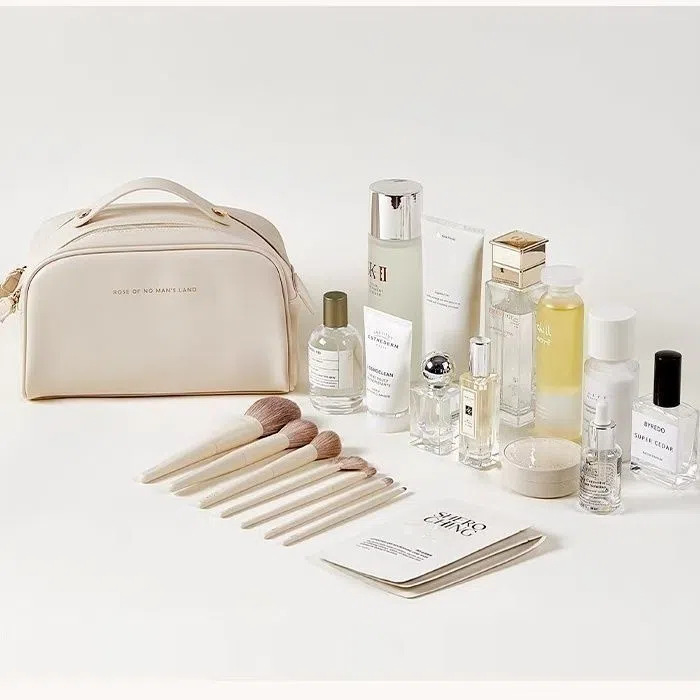 Large-capacity, high-end, double-zipper hand-held cosmetic storage bag, travel portable skincare and toiletries bag Specification drawing