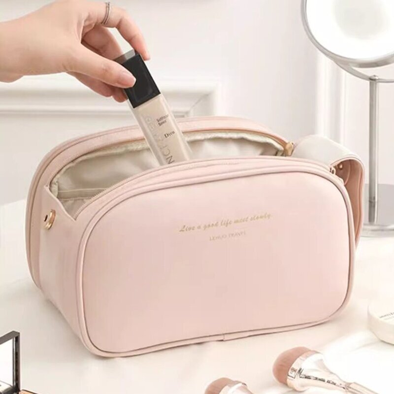 2024 new portable makeup bag, toiletry bag, travel brush, storage box, and skin care products are distributed by sections full figure