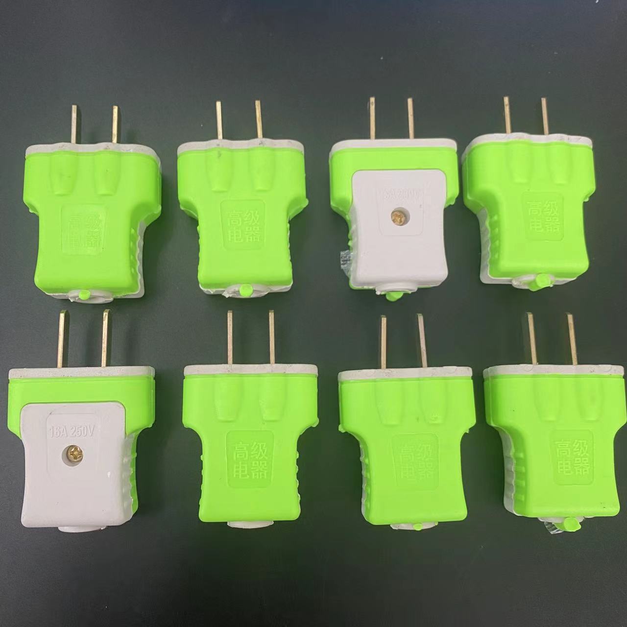 Green second-level plug, T-shaped rubber-coated anti-drop plug, one yuan per piece, available from street vendors details Picture