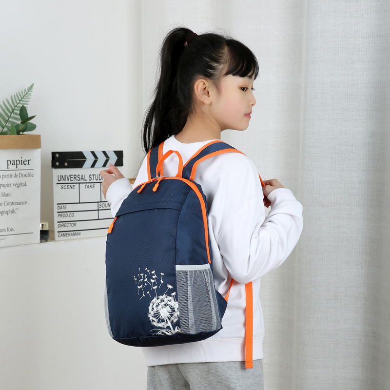 Children's outdoor hiking bag, folding backpack, ultra-light and portable travel and leisure backpack, primary school students' spring outing hiking bag full figure